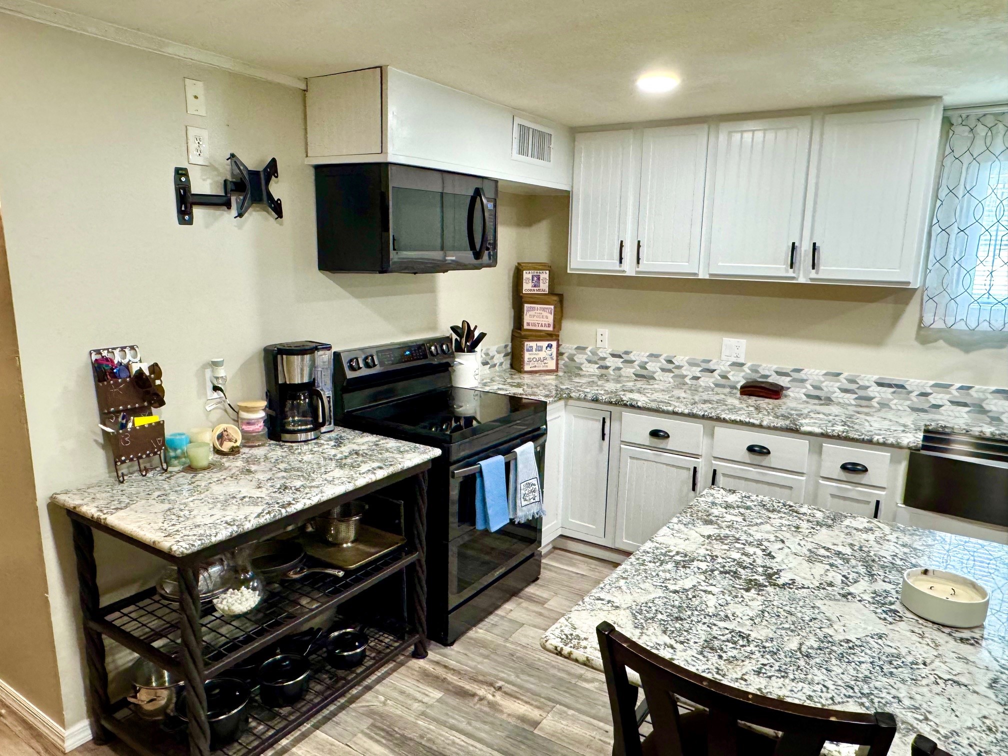 8690 E Fm 922 Highway Valley View TX 76272