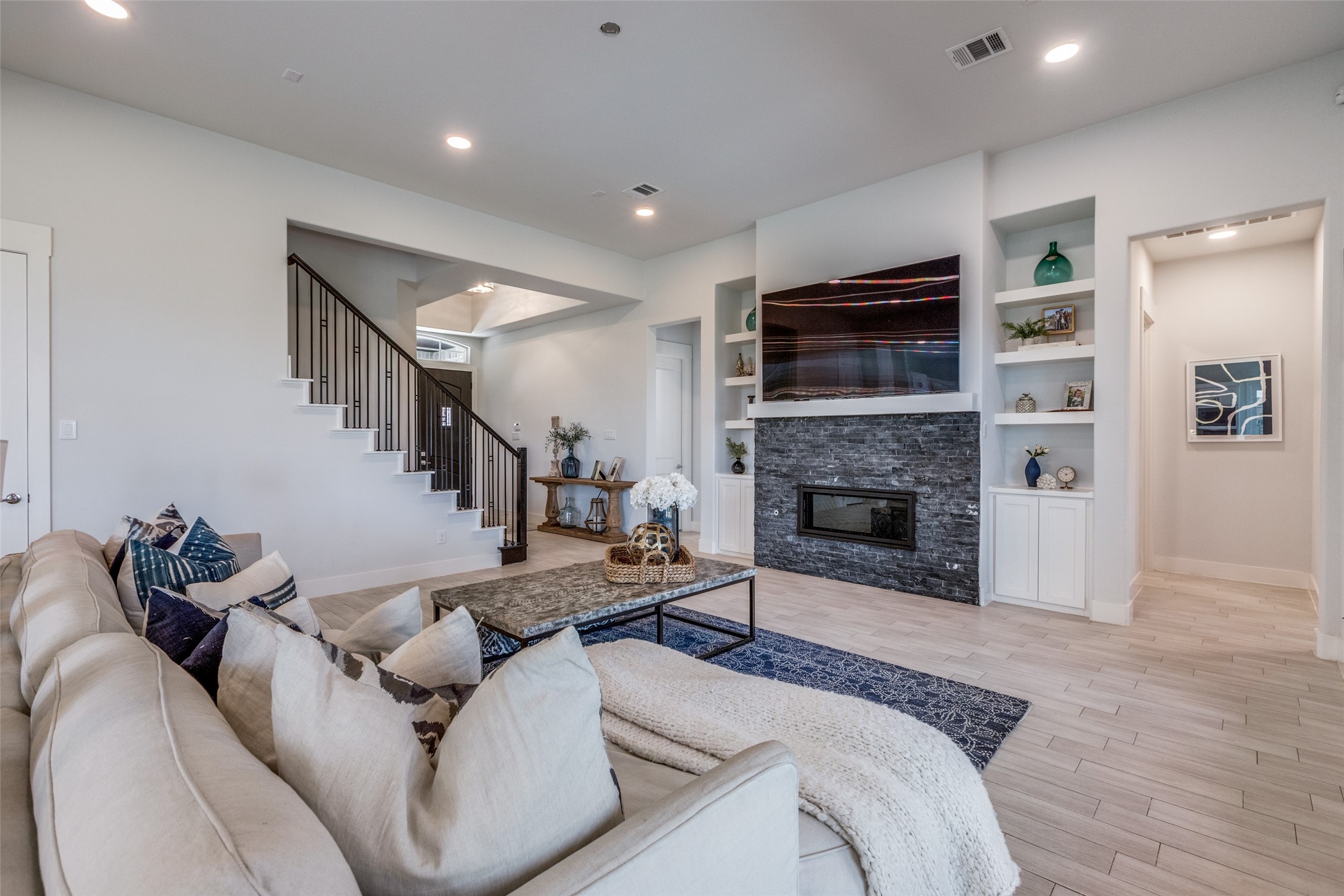 1224 Karsten Ridge Pass Gunter TX 75058