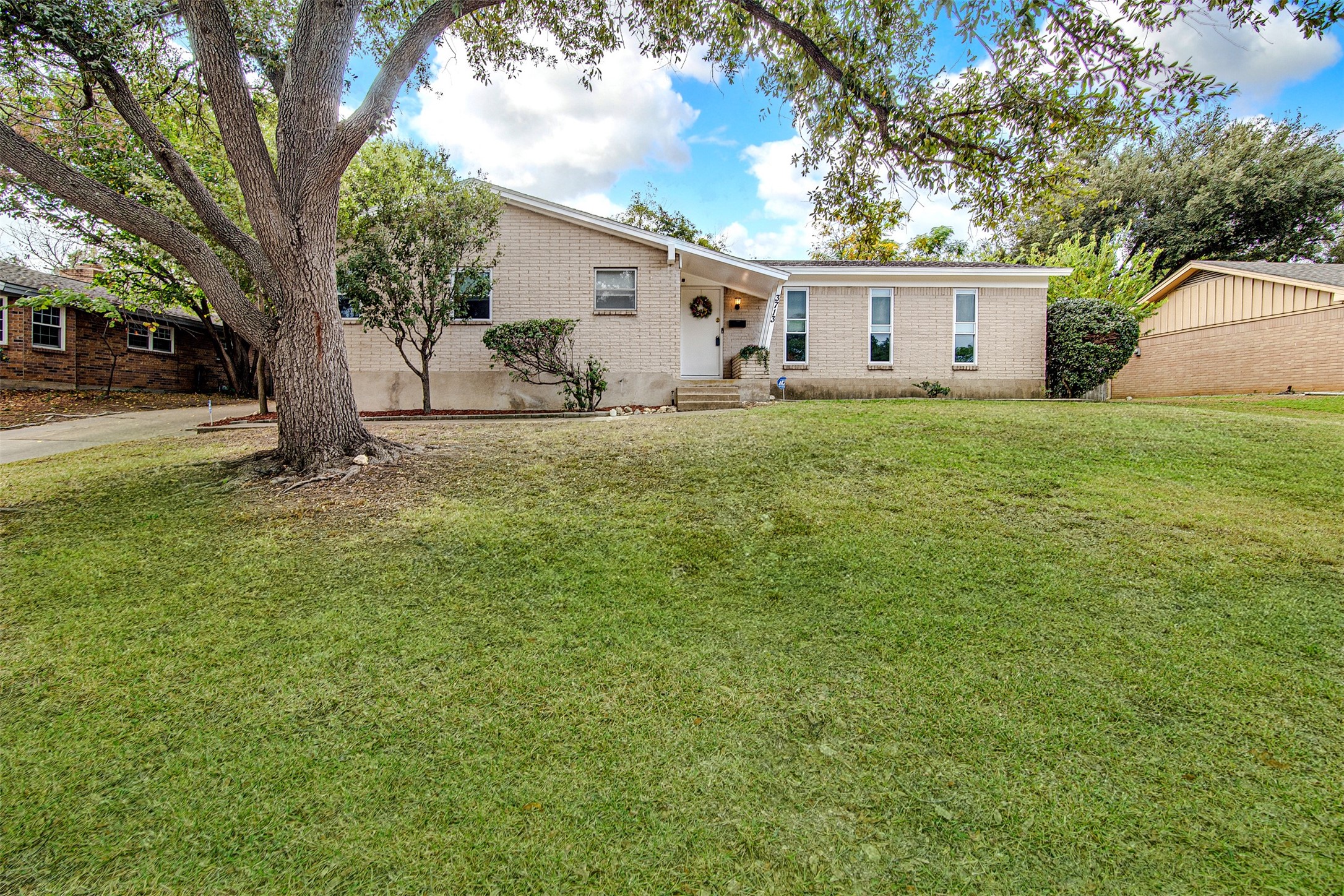 3713 Wilkie Way Fort Worth TX 76133