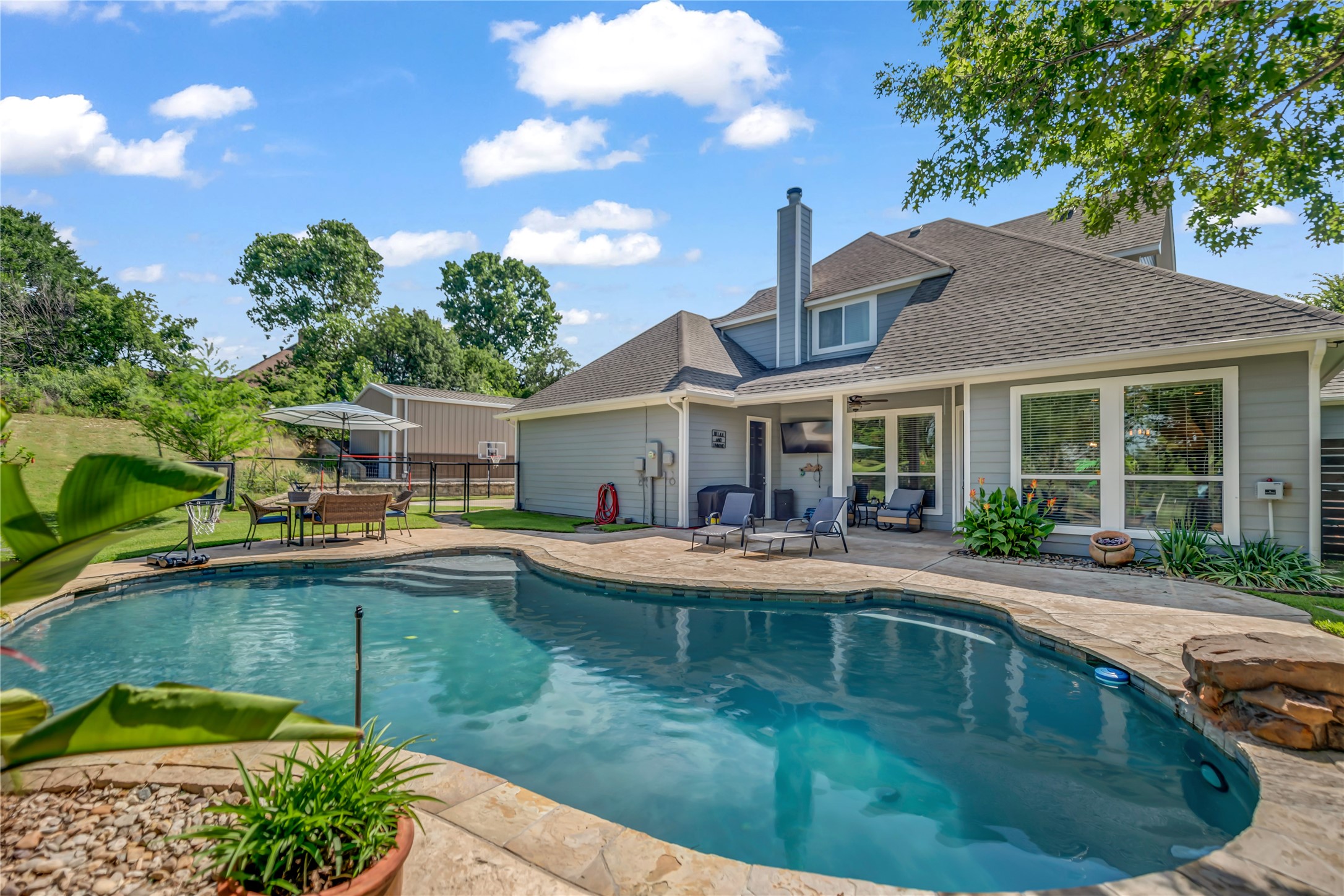 177 Horizon Circle Azle TX 76020