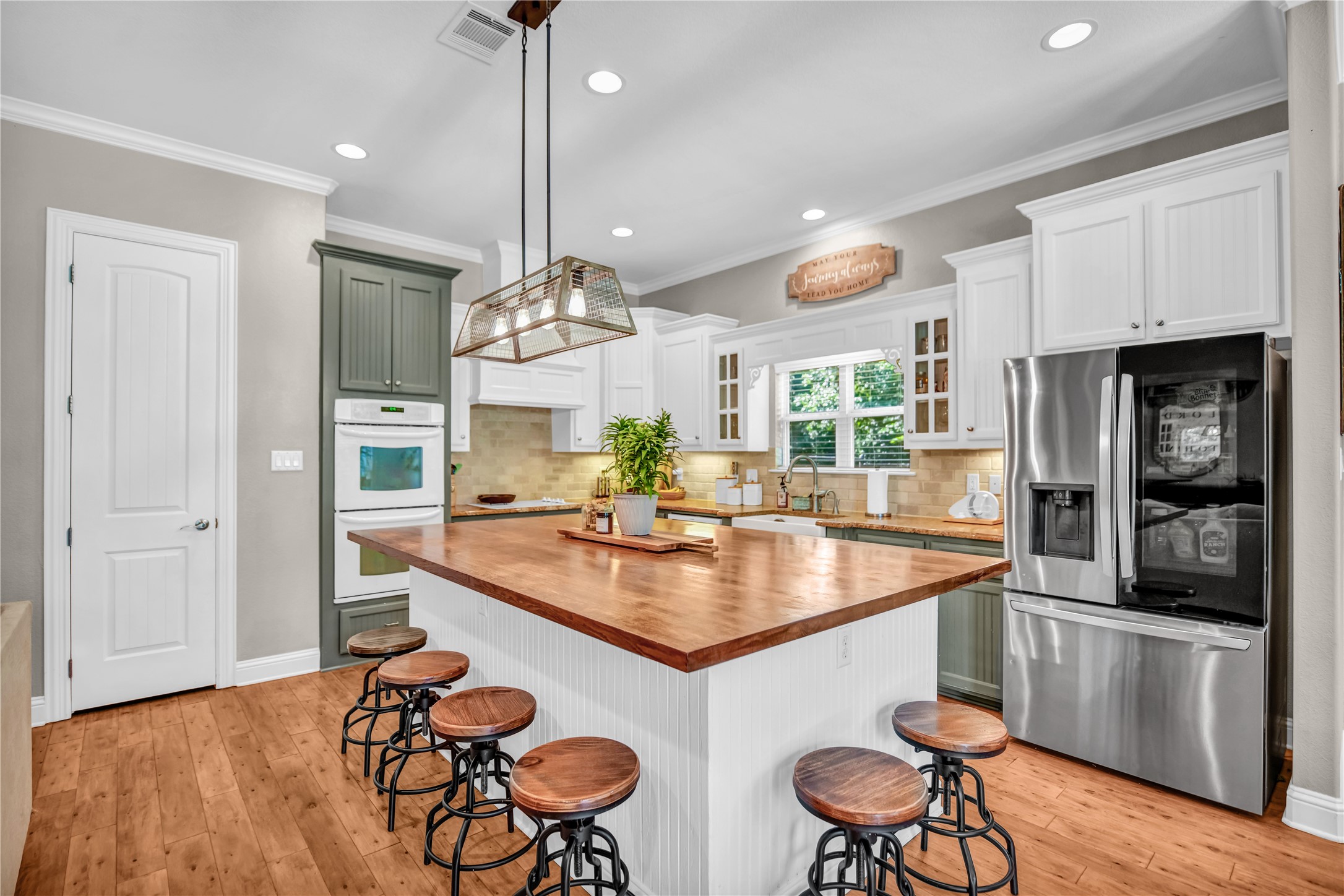 177 Horizon Circle Azle TX 76020