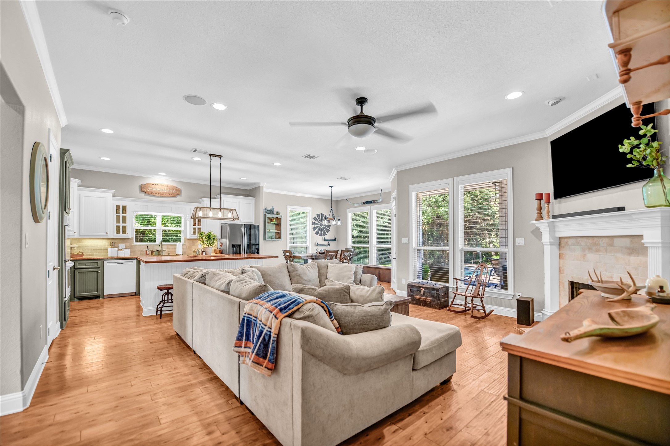 177 Horizon Circle Azle TX 76020