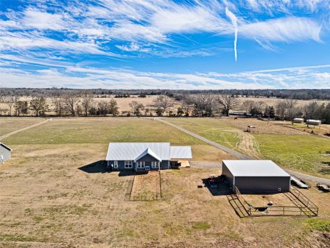 385 County Road 3104 Pittsburg TX 75686