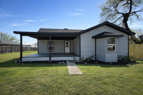 469 W Fulton Street Van Alstyne TX 75495