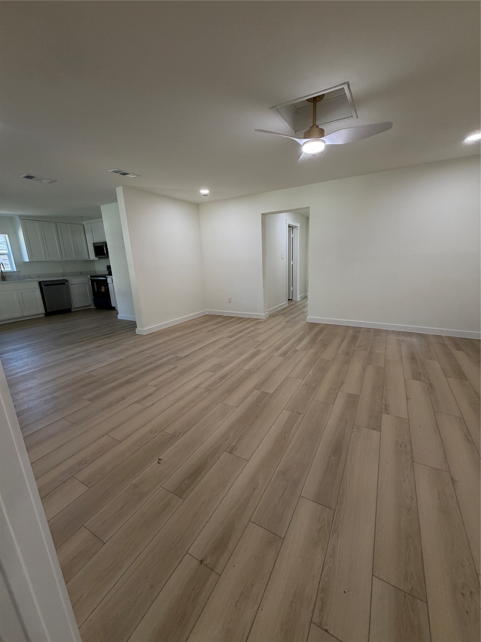469 W Fulton Street Van Alstyne TX 75495