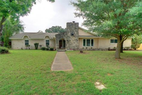5704 Cherrywood Lane Arlington TX 76016