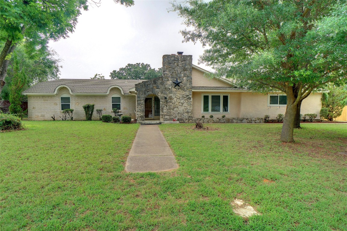 5704 Cherrywood Lane Arlington TX 76016