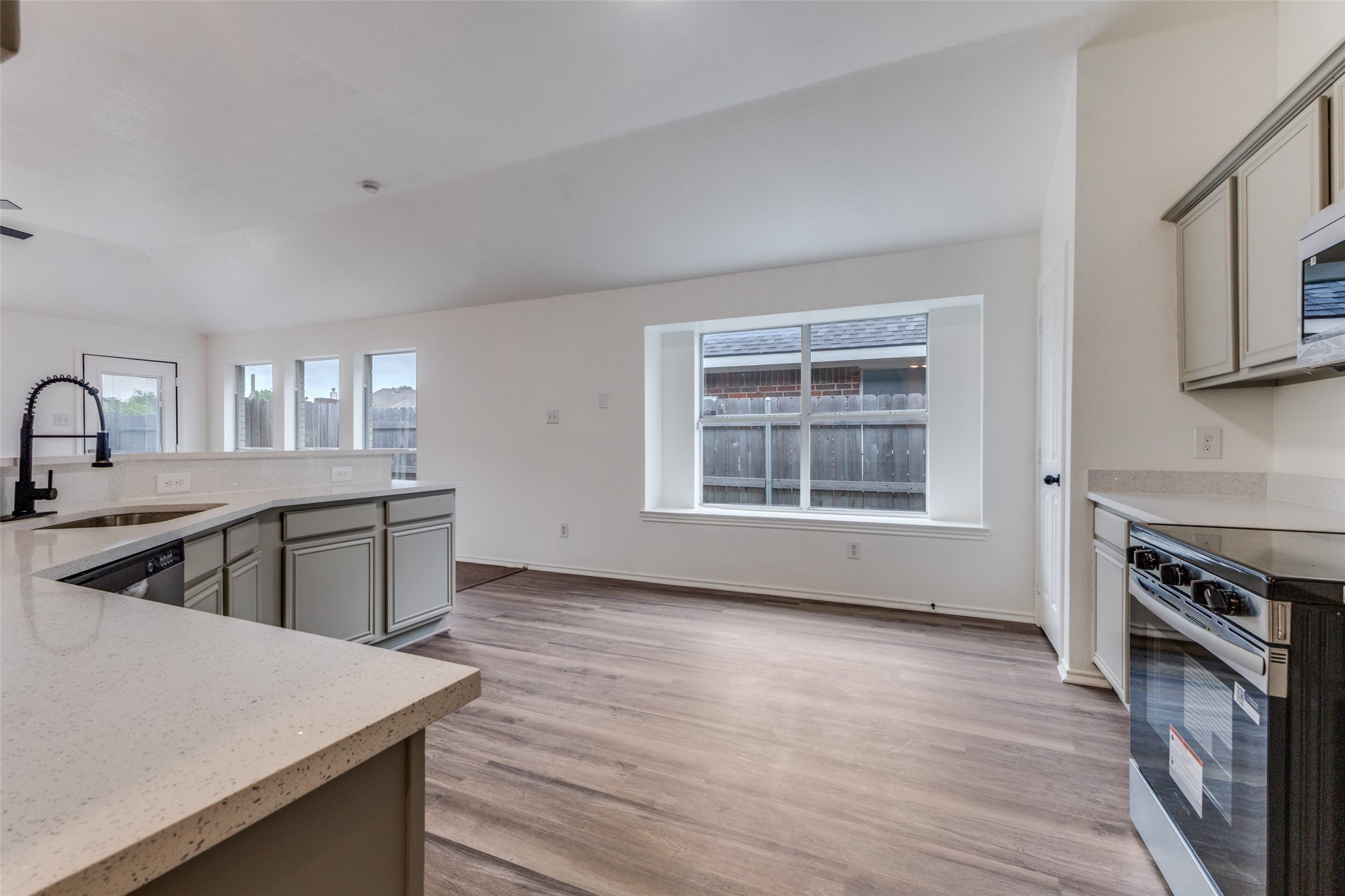 1409 Jessica Lane Mesquite TX 75149