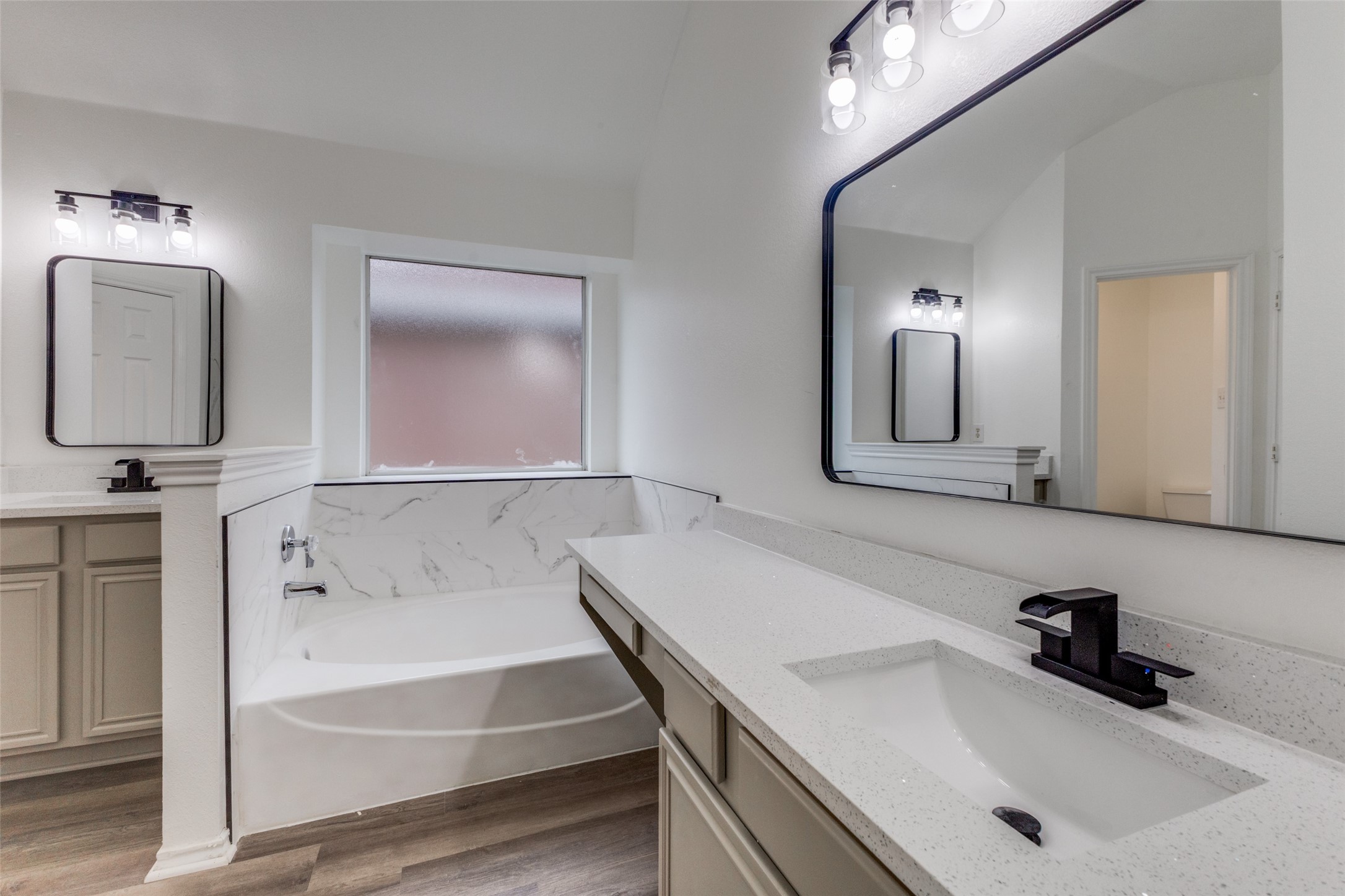 1409 Jessica Lane Mesquite TX 75149