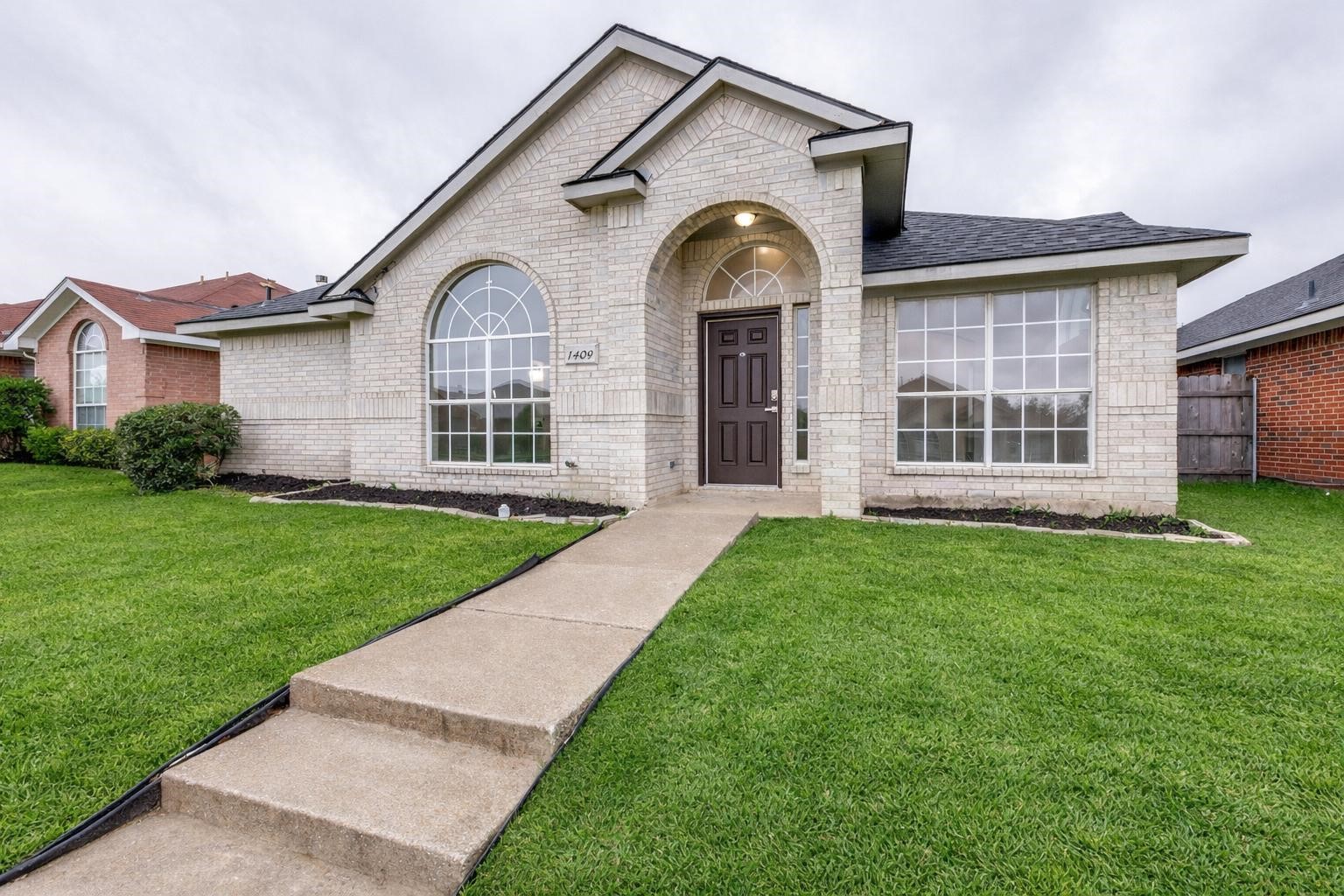 1409 Jessica Lane Mesquite TX 75149