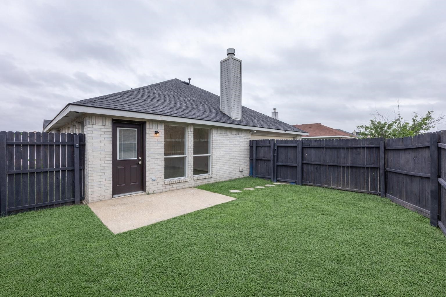 1409 Jessica Lane Mesquite TX 75149