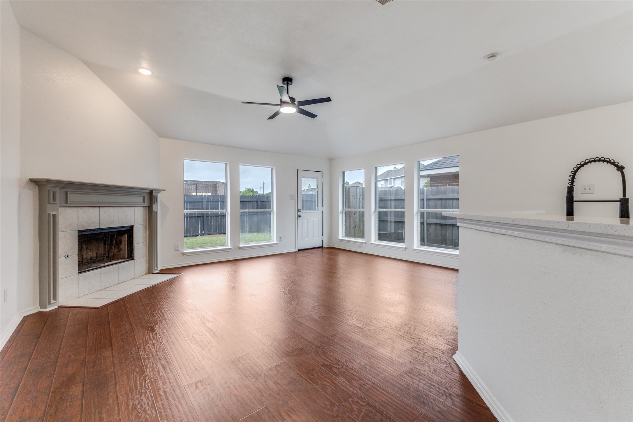 1409 Jessica Lane Mesquite TX 75149