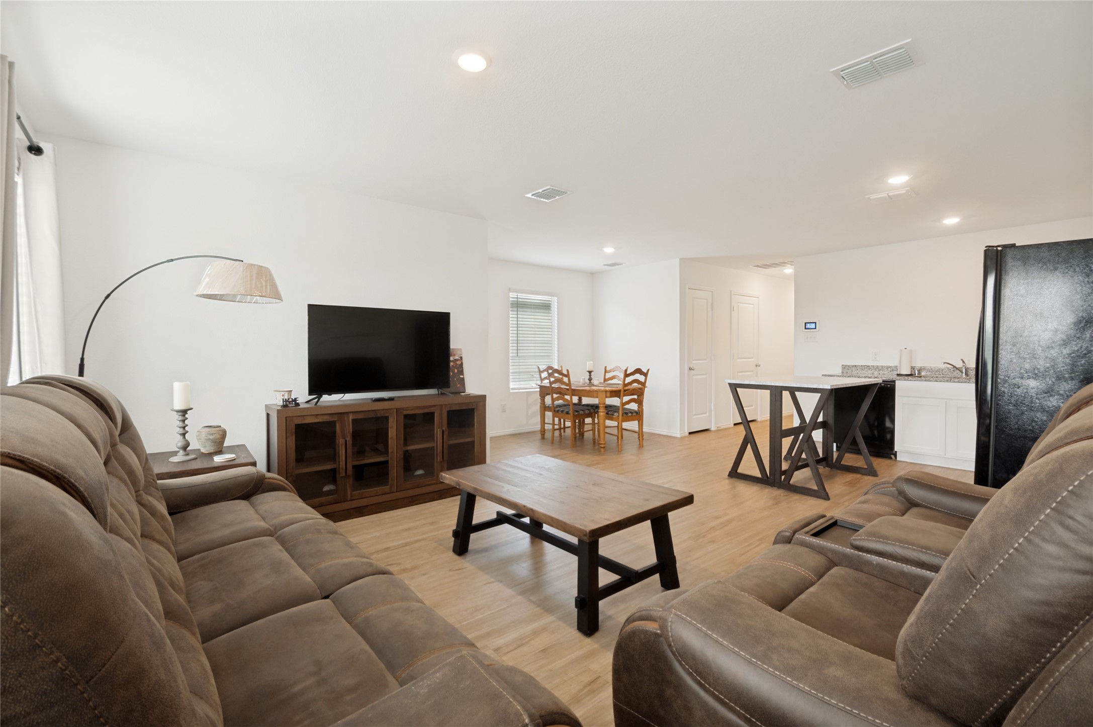 475 Whistlestop Way Ferris TX 75125