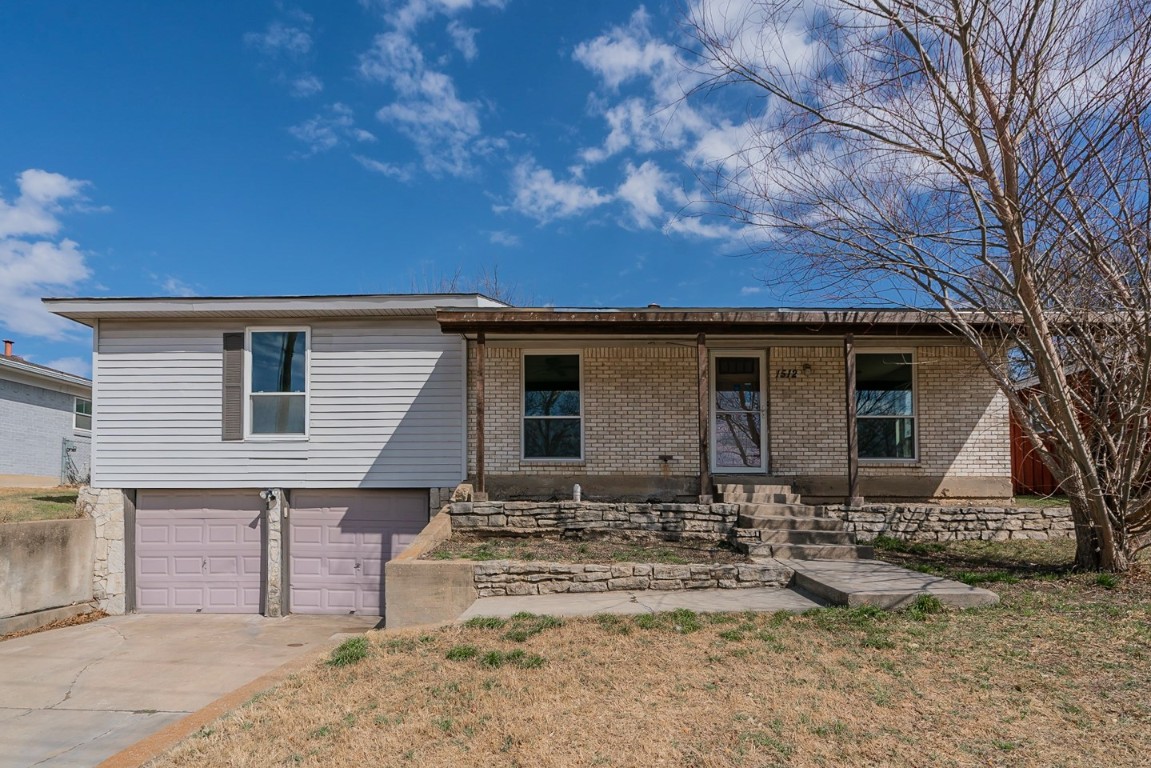 1512 Roberts Cut Off Road River Oaks TX 76114