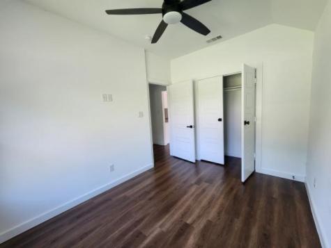 562 Jonelle Street Dallas TX 75217