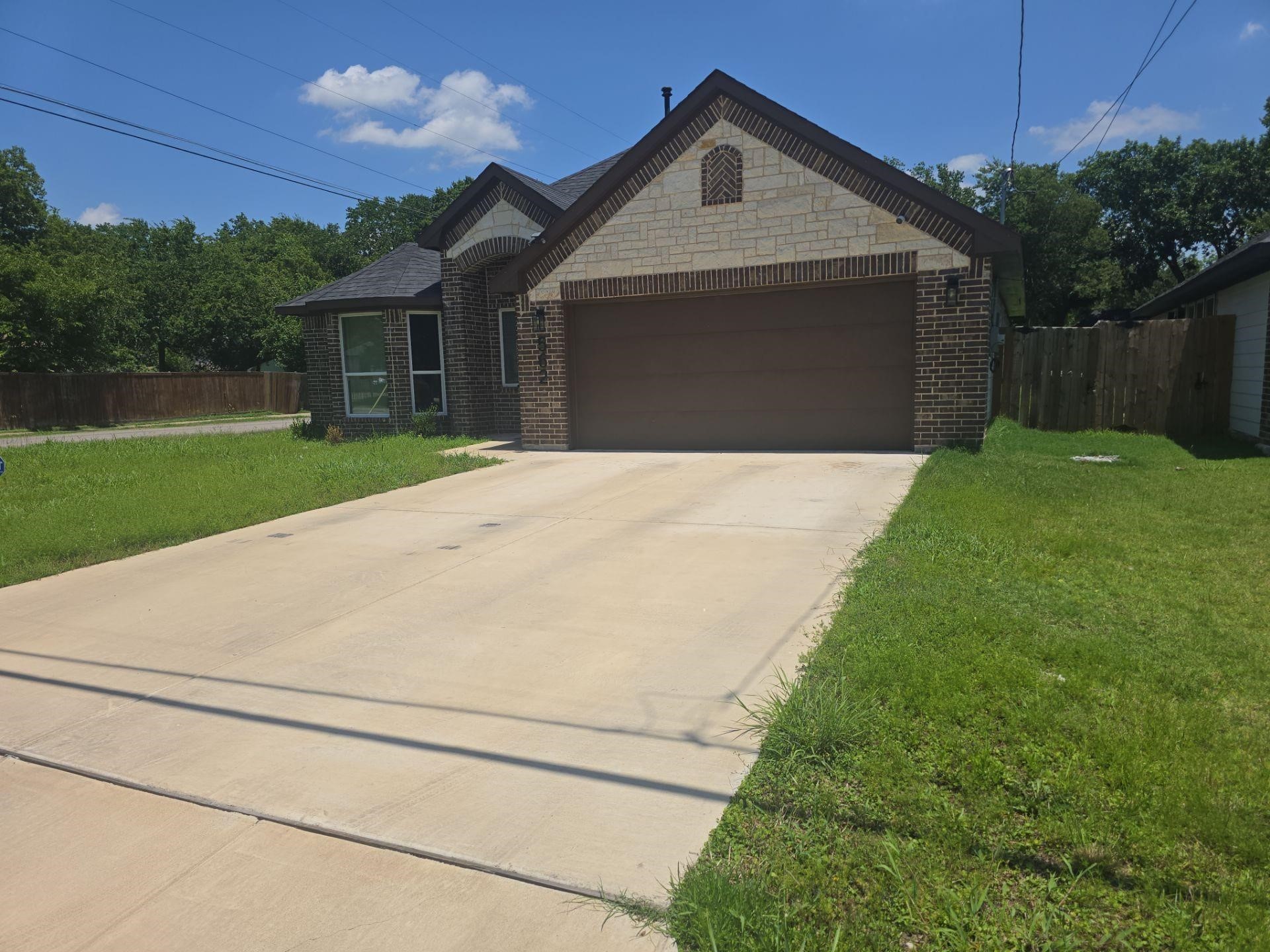 562 Jonelle Street Dallas TX 75217