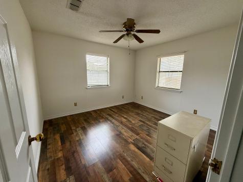 300 Denton Court Collinsville TX 76233