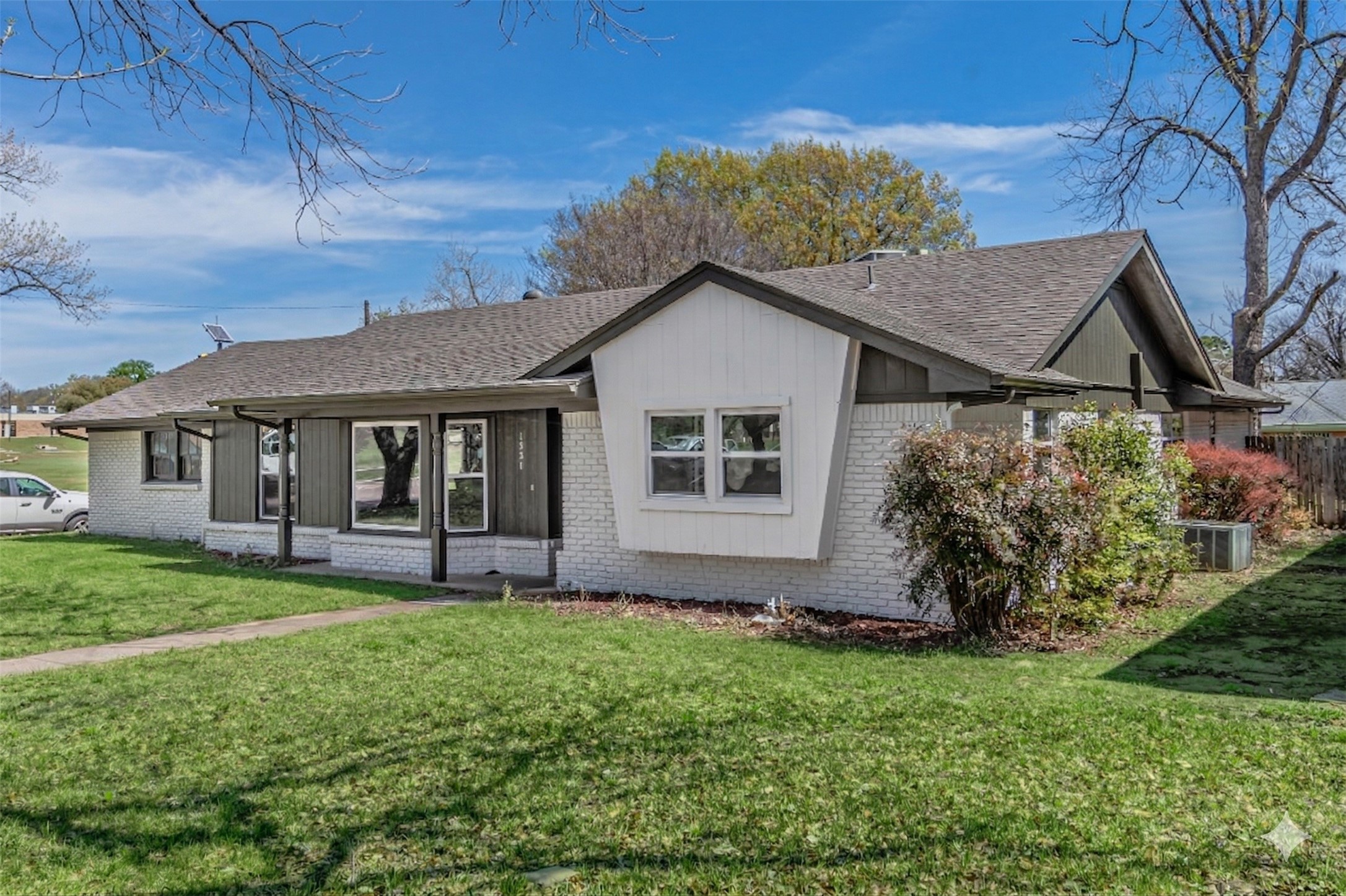 1951 Terbet Lane Fort Worth TX 76112