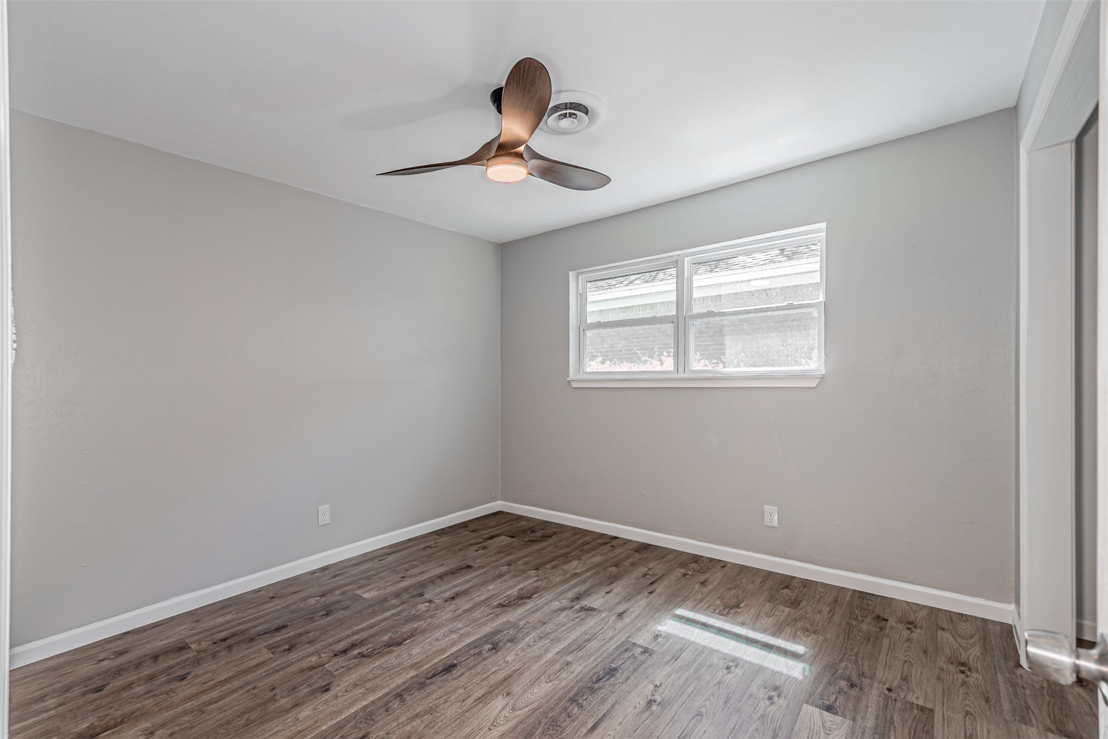 1951 Terbet Lane Fort Worth TX 76112
