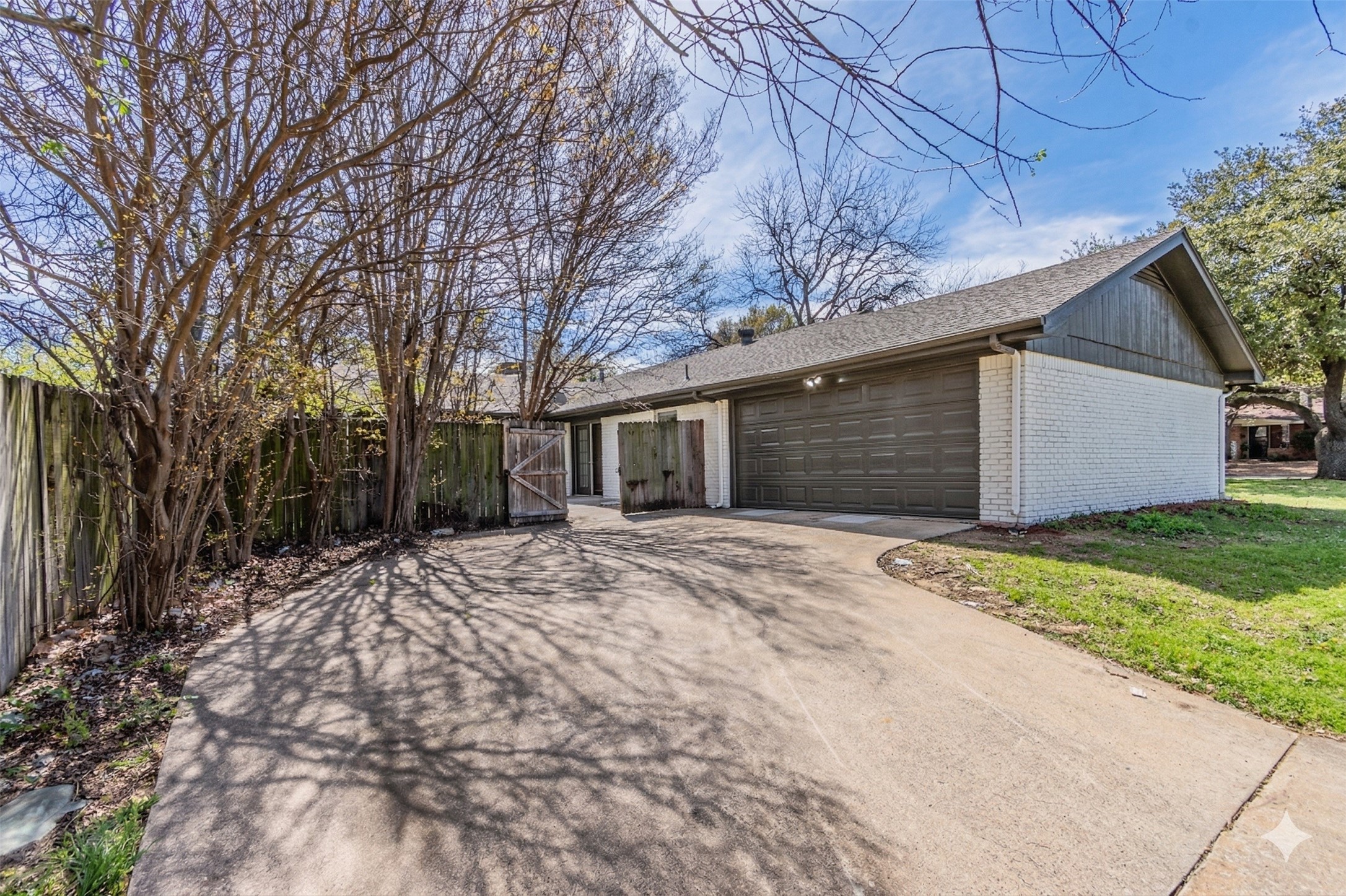 1951 Terbet Lane Fort Worth TX 76112