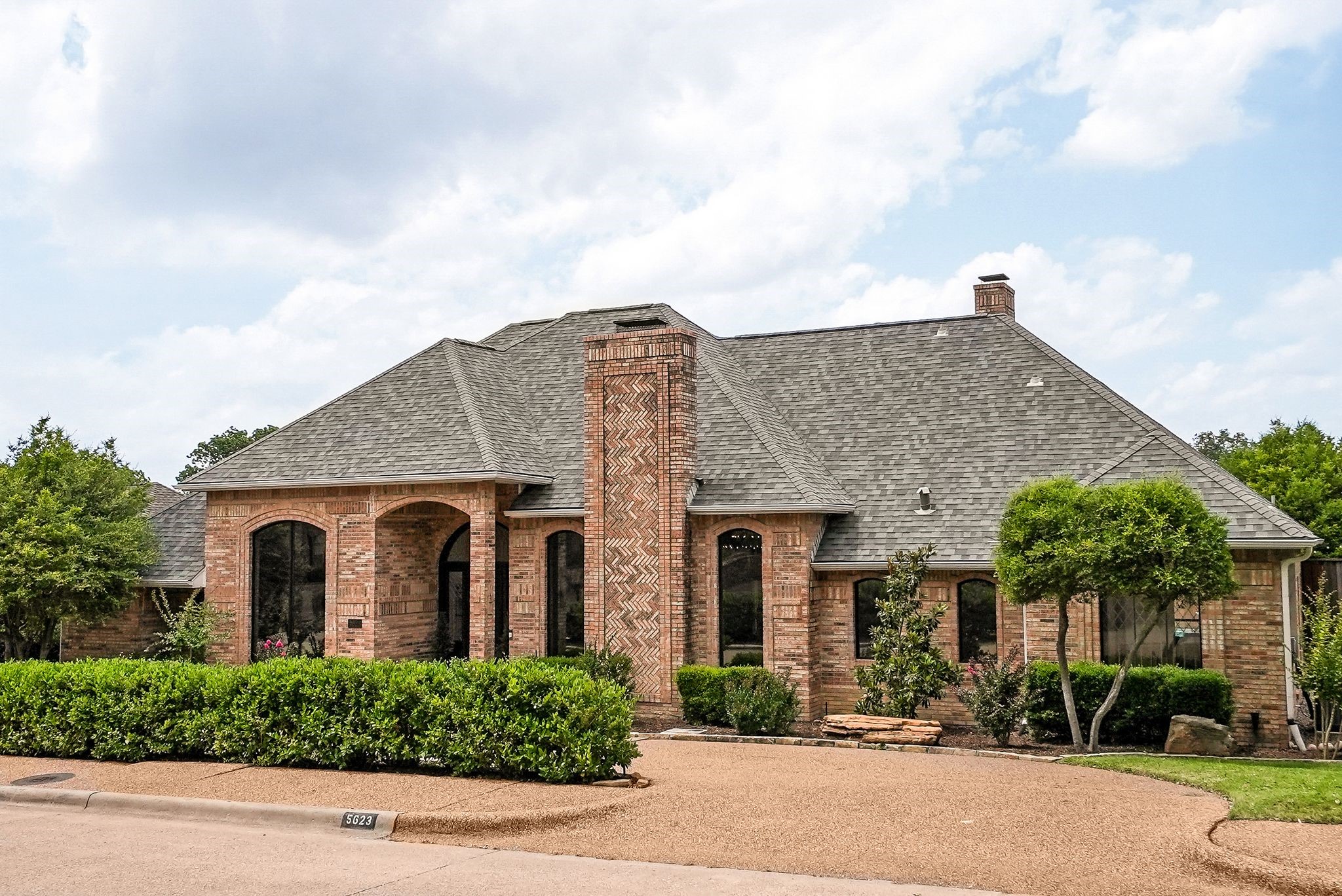 5623 Plumtree Drive Dallas TX 75252