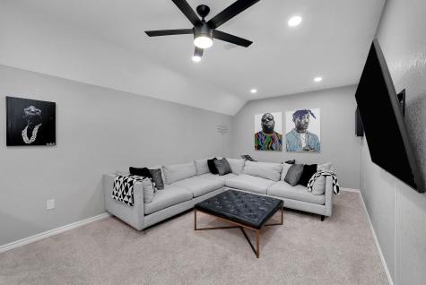 5623 Plumtree Drive Dallas TX 75252