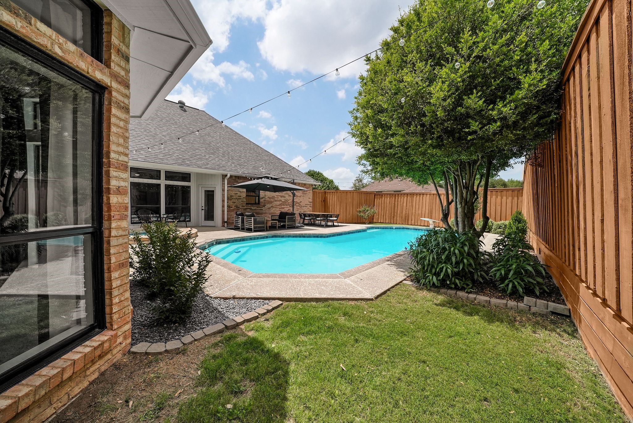 5623 Plumtree Drive Dallas TX 75252