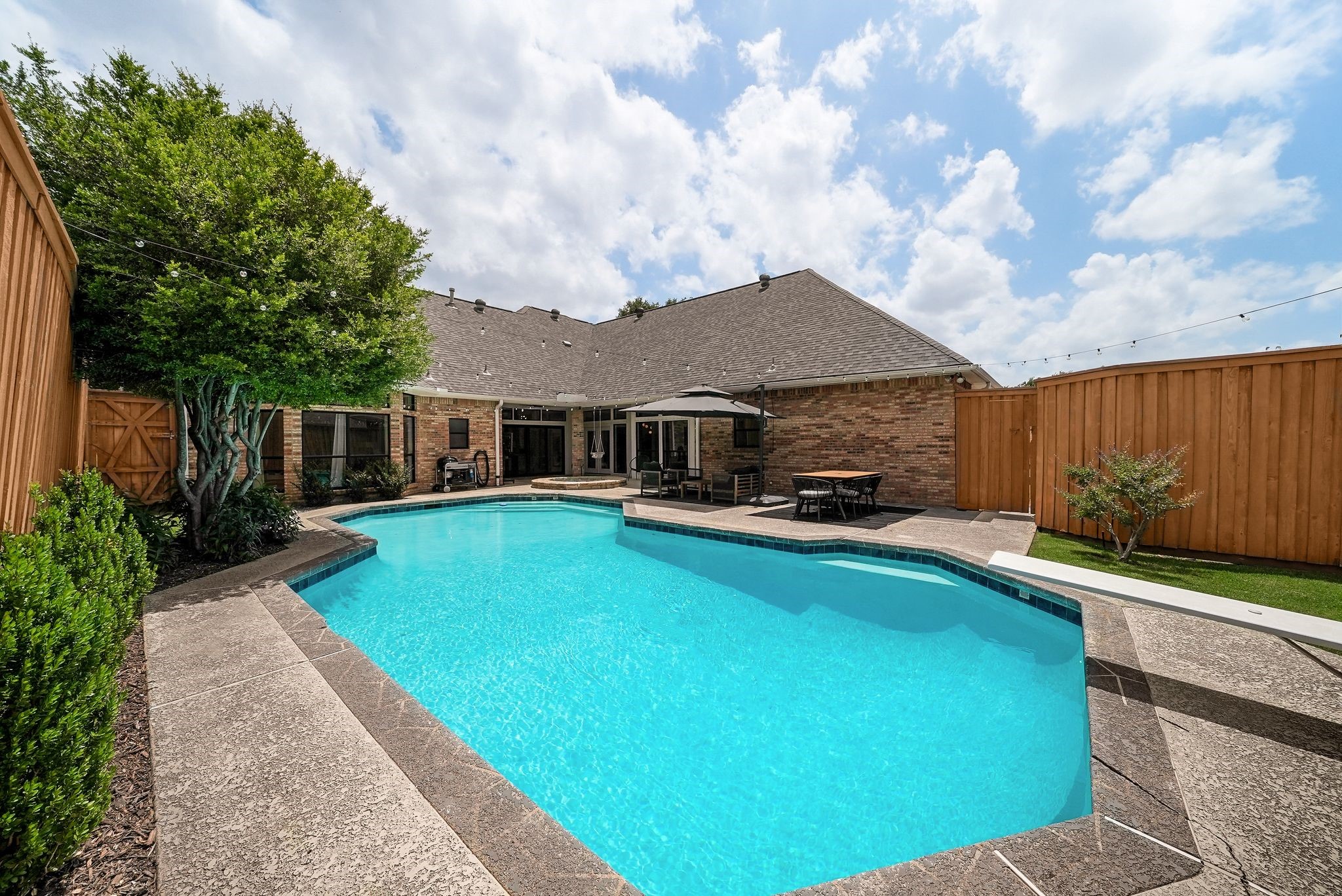 5623 Plumtree Drive Dallas TX 75252