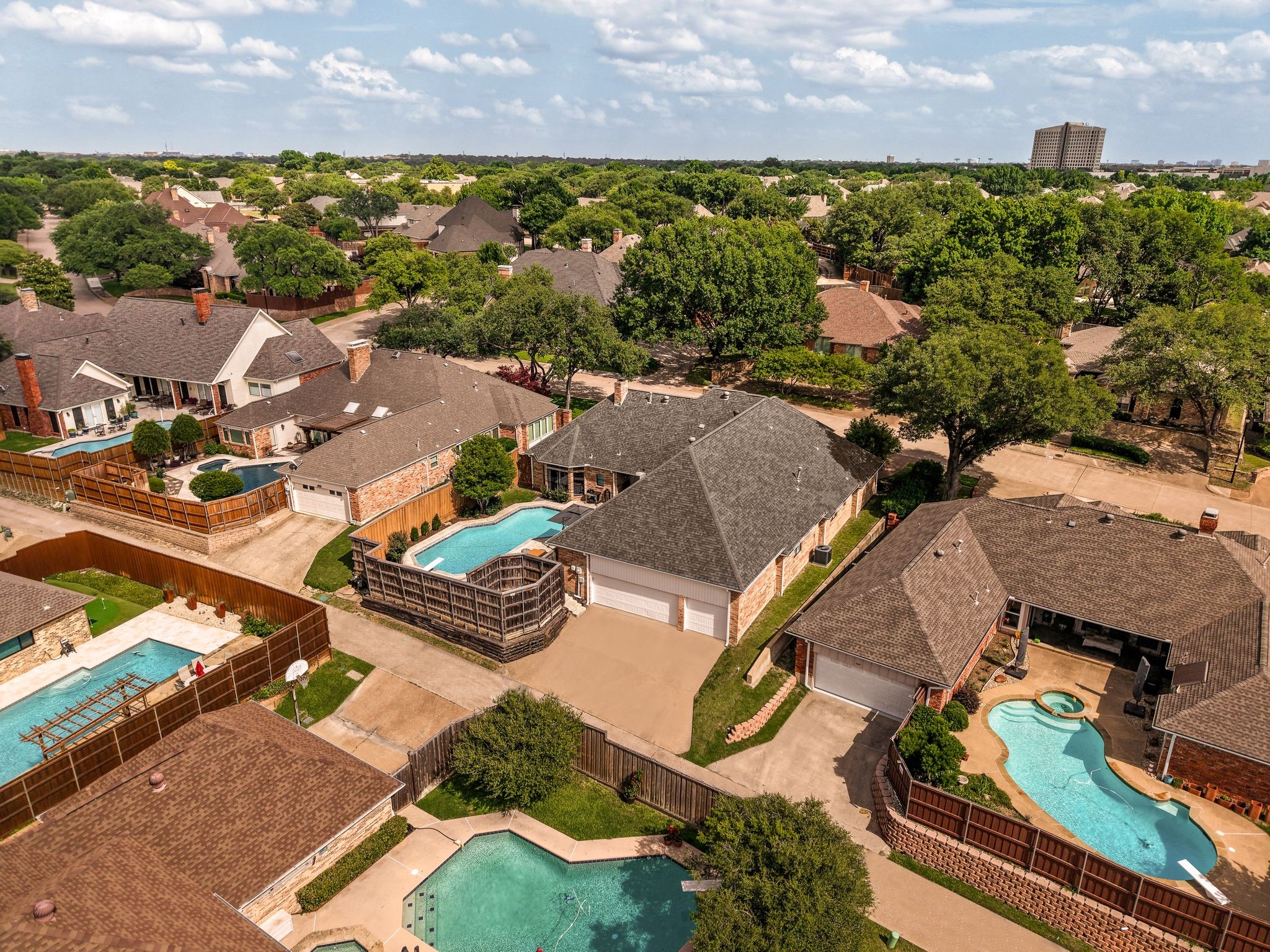 5623 Plumtree Drive Dallas TX 75252