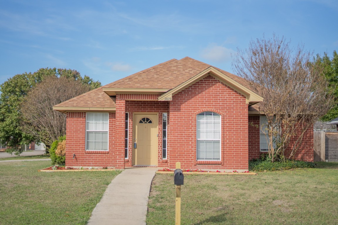 2029 Laney Drive Sanger TX 76266