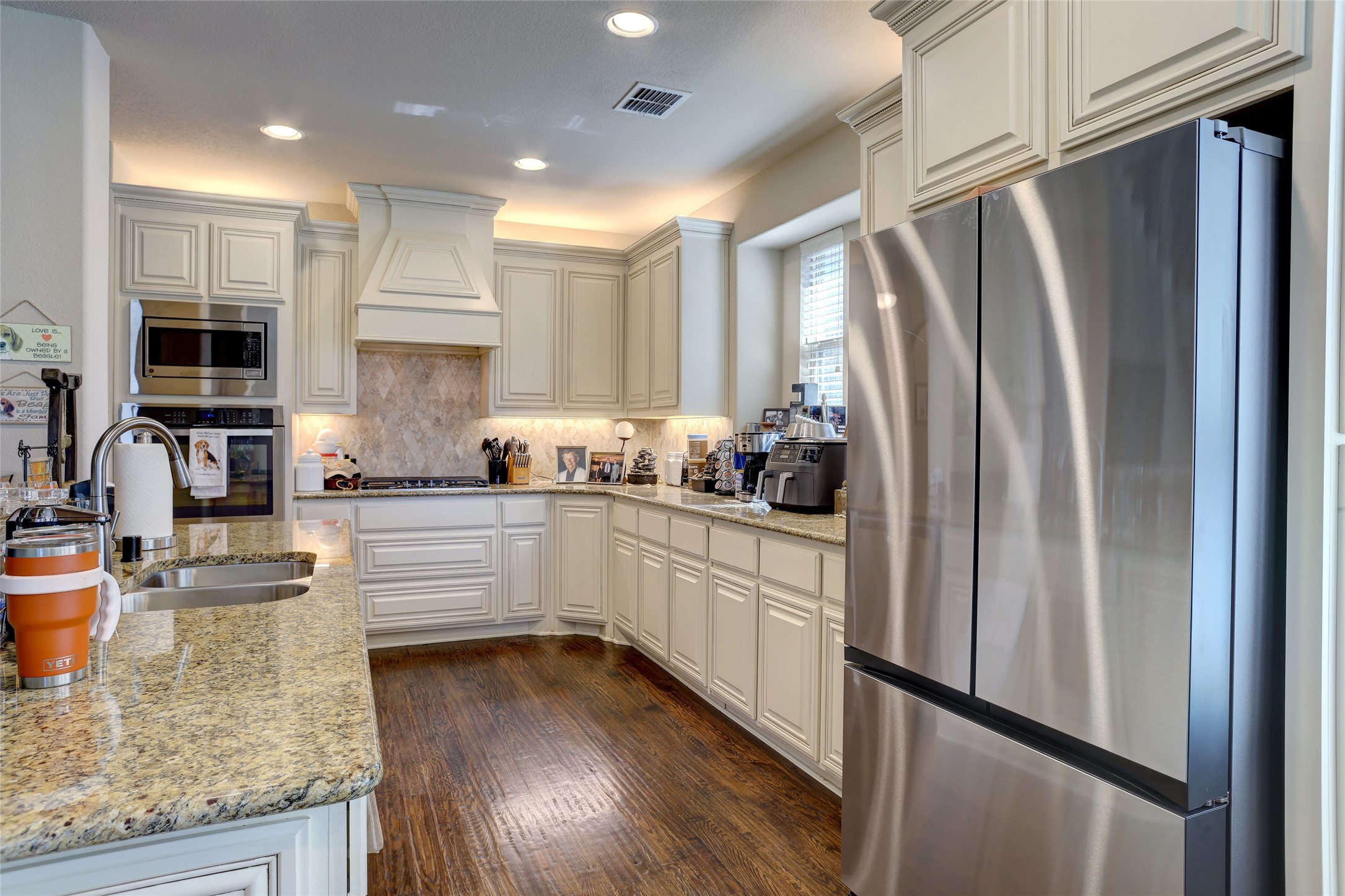 2819 Terrosa Road Grand Prairie TX 75054