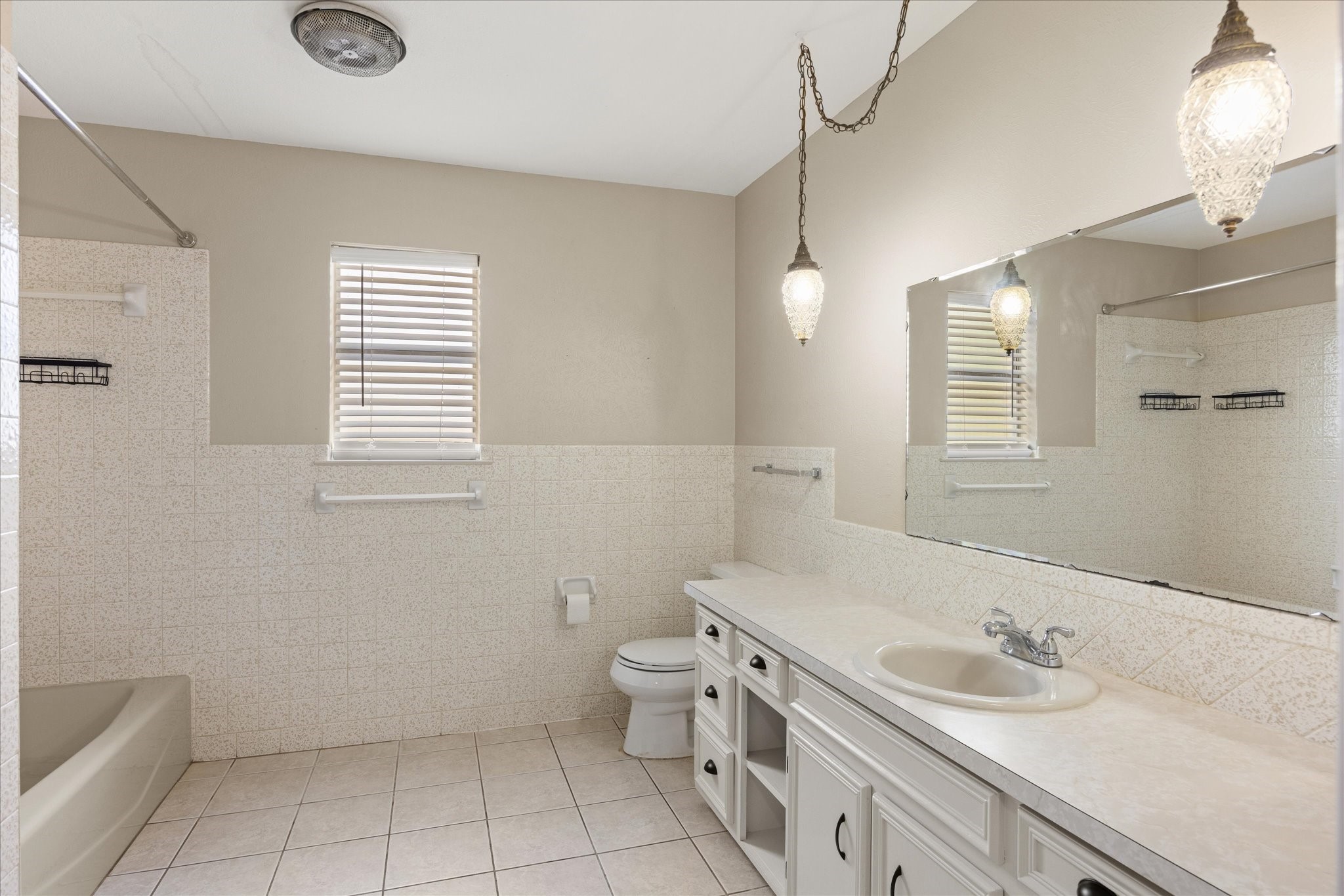 1110 Gifford Drive Granbury TX 76048