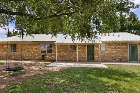 1110 Gifford Drive Granbury TX 76048