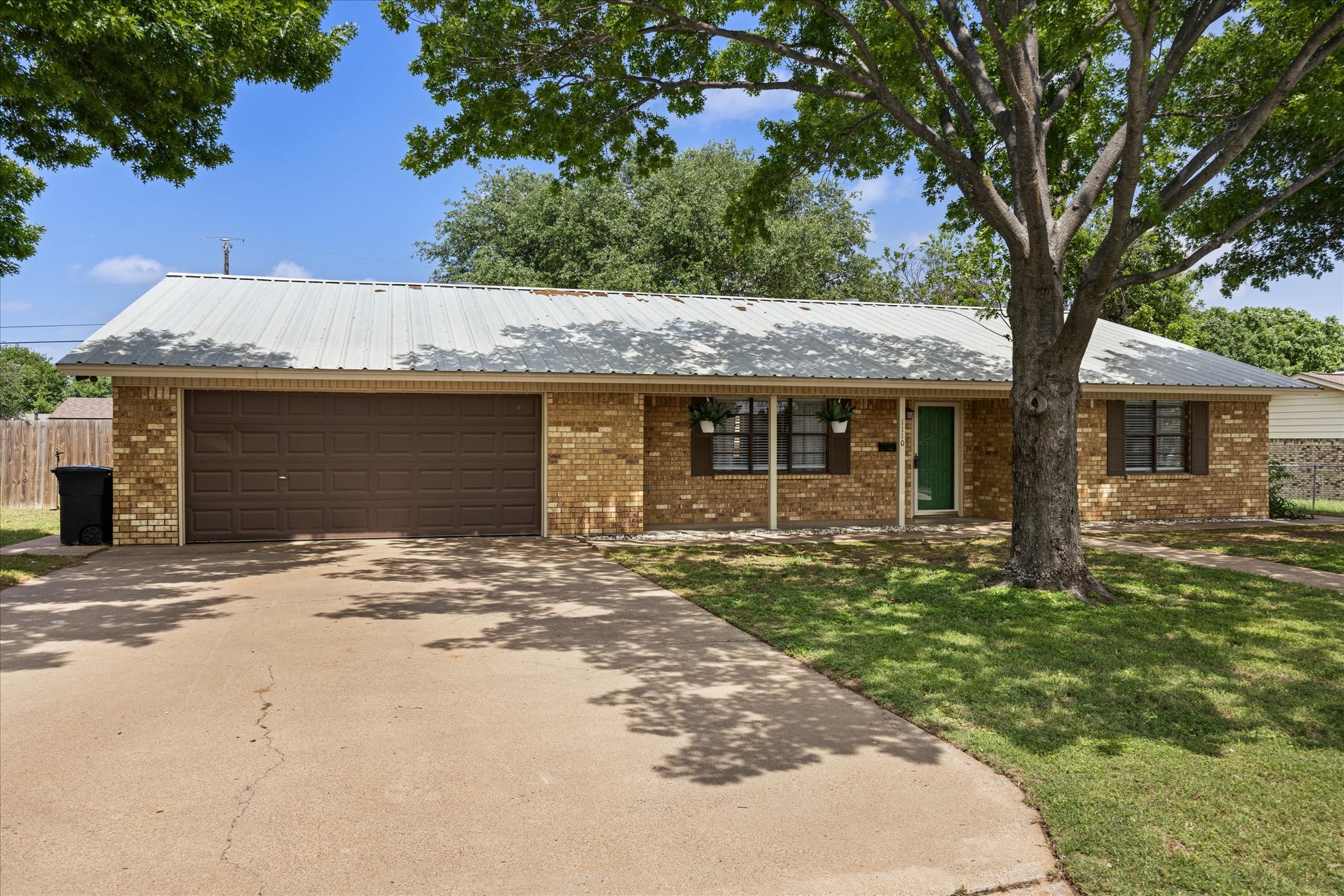 1110 Gifford Drive Granbury TX 76048