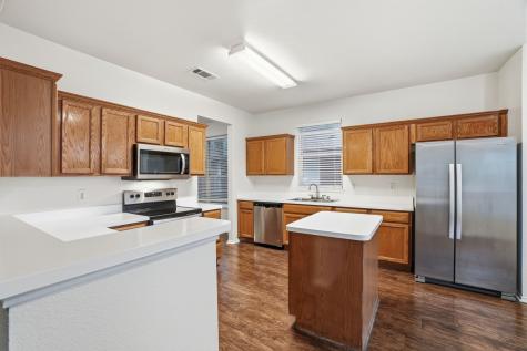 100 Bob White Drive Red Oak TX 75154