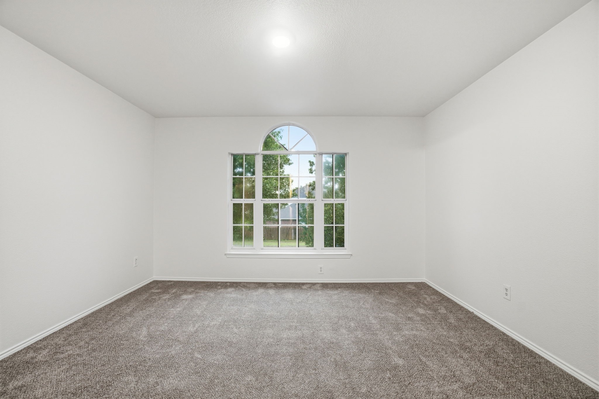 100 Bob White Drive Red Oak TX 75154