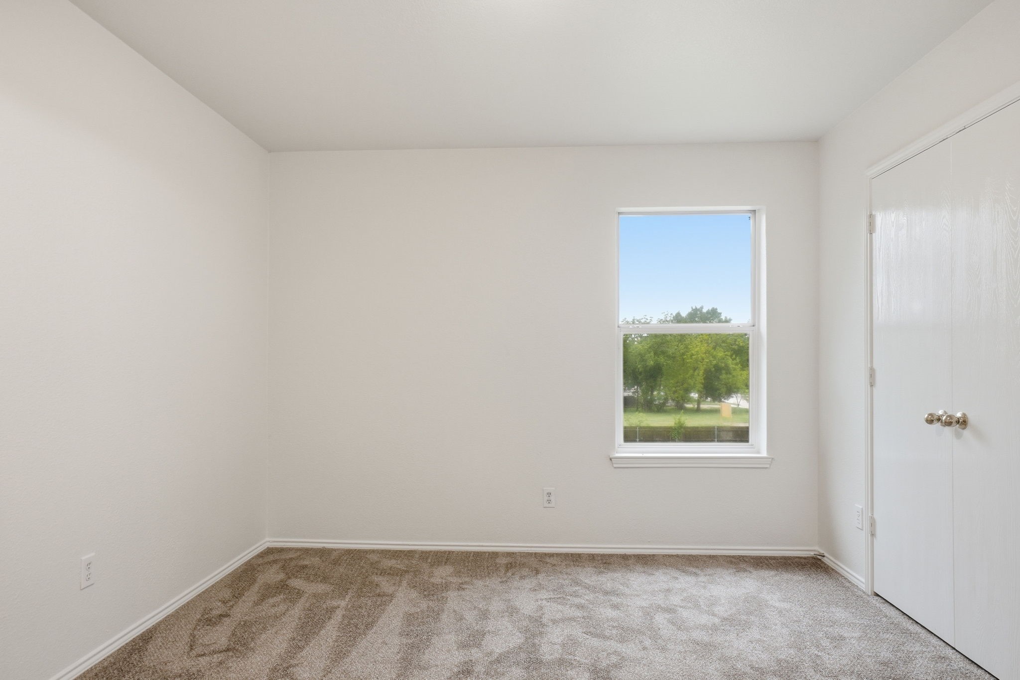 100 Bob White Drive Red Oak TX 75154