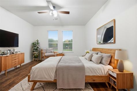 100 Bob White Drive Red Oak TX 75154