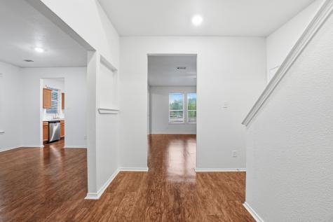 100 Bob White Drive Red Oak TX 75154