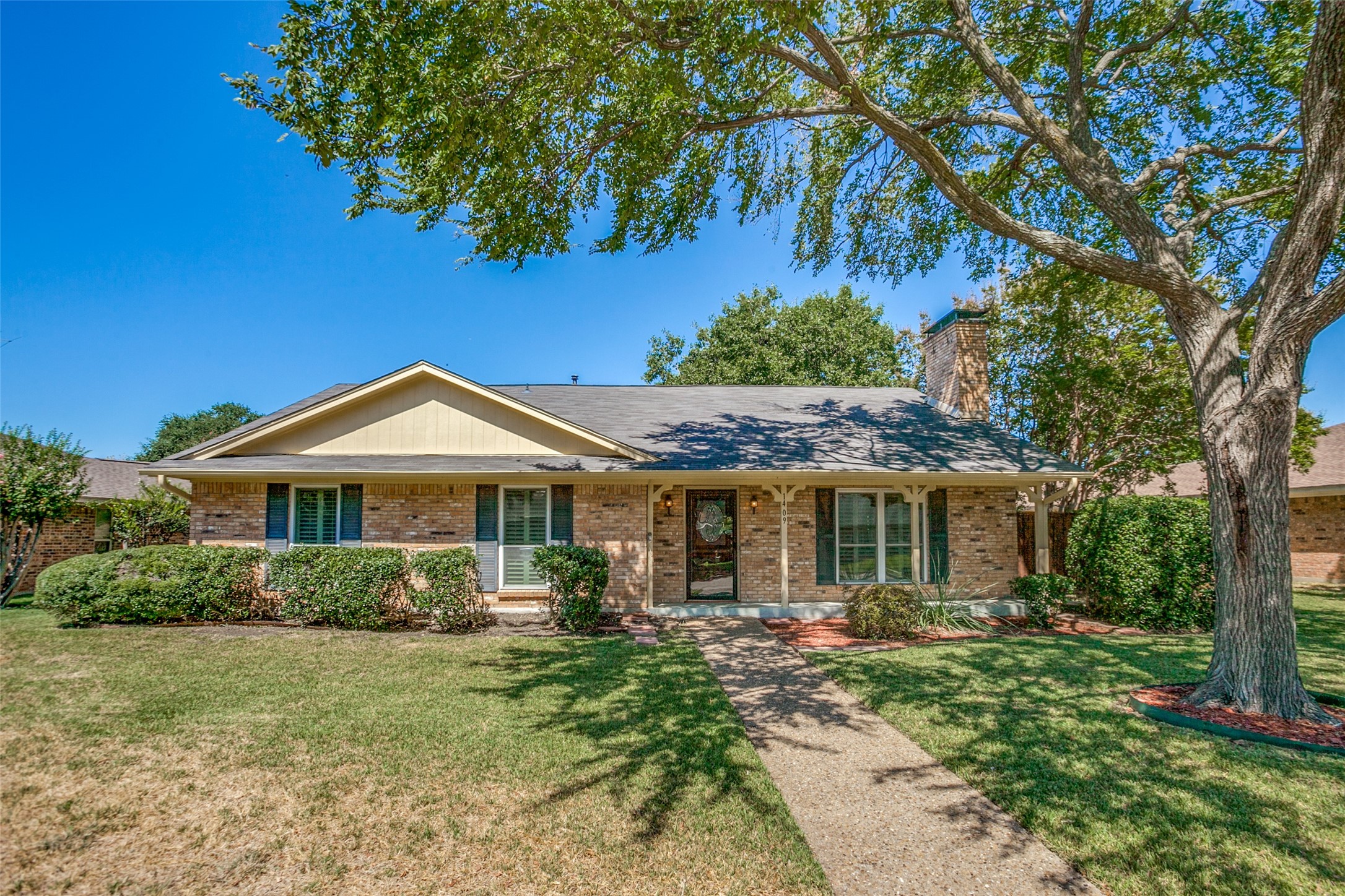 1409 Meadow Glen Street Richardson TX 75081