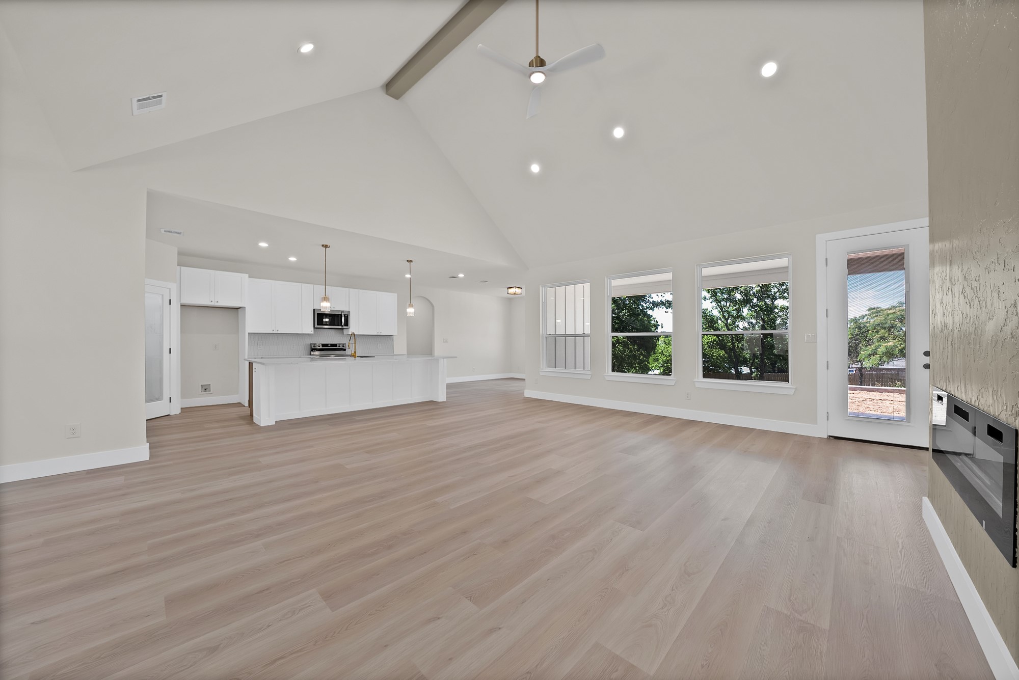 1405 Apache Court Joshua TX 76058