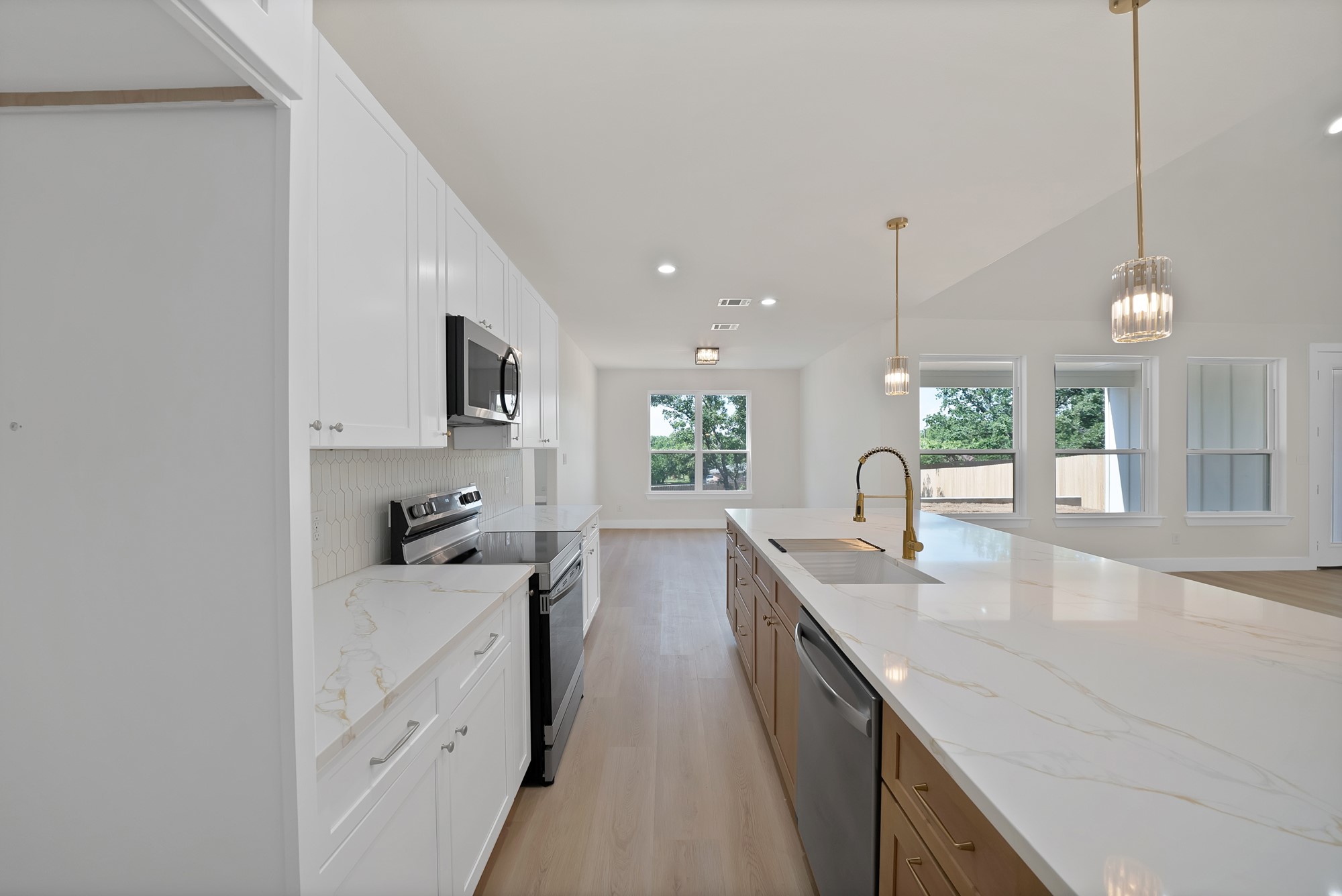 1405 Apache Court Joshua TX 76058