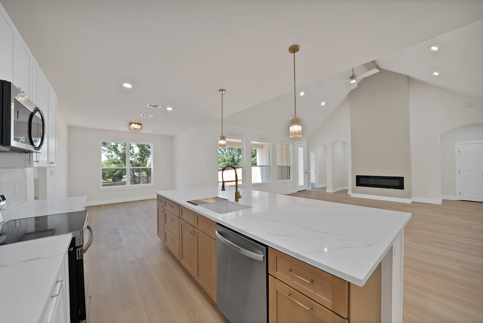 1405 Apache Court Joshua TX 76058