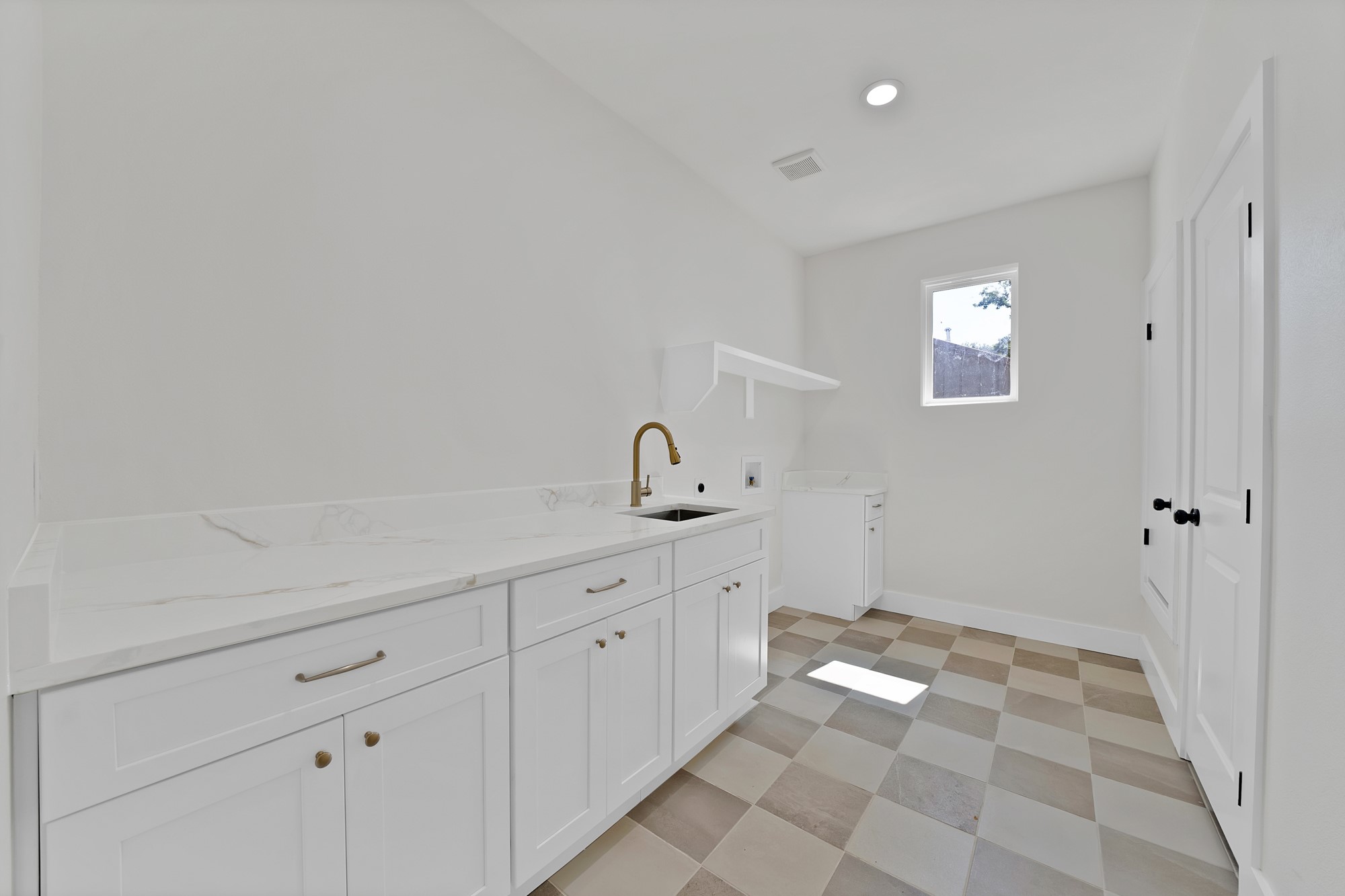 1405 Apache Court Joshua TX 76058