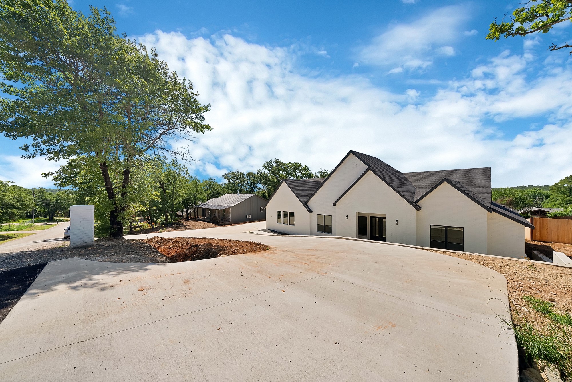 1405 Apache Court Joshua TX 76058