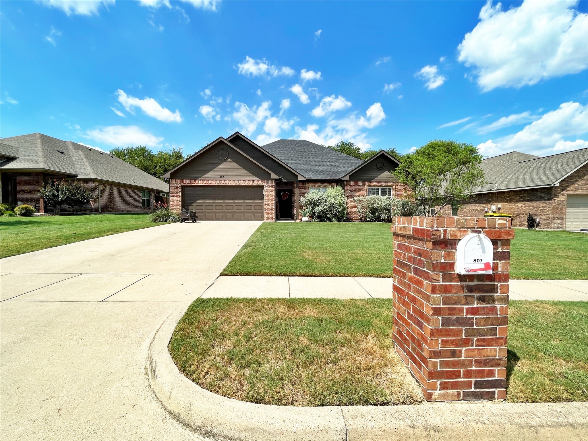 807 Brandt Street Grandview TX 76050