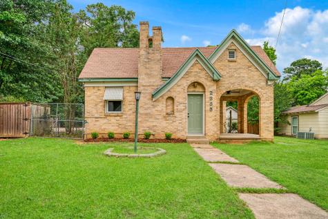 2335 Simpson Street Paris TX 75460