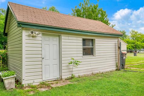 2335 Simpson Street Paris TX 75460
