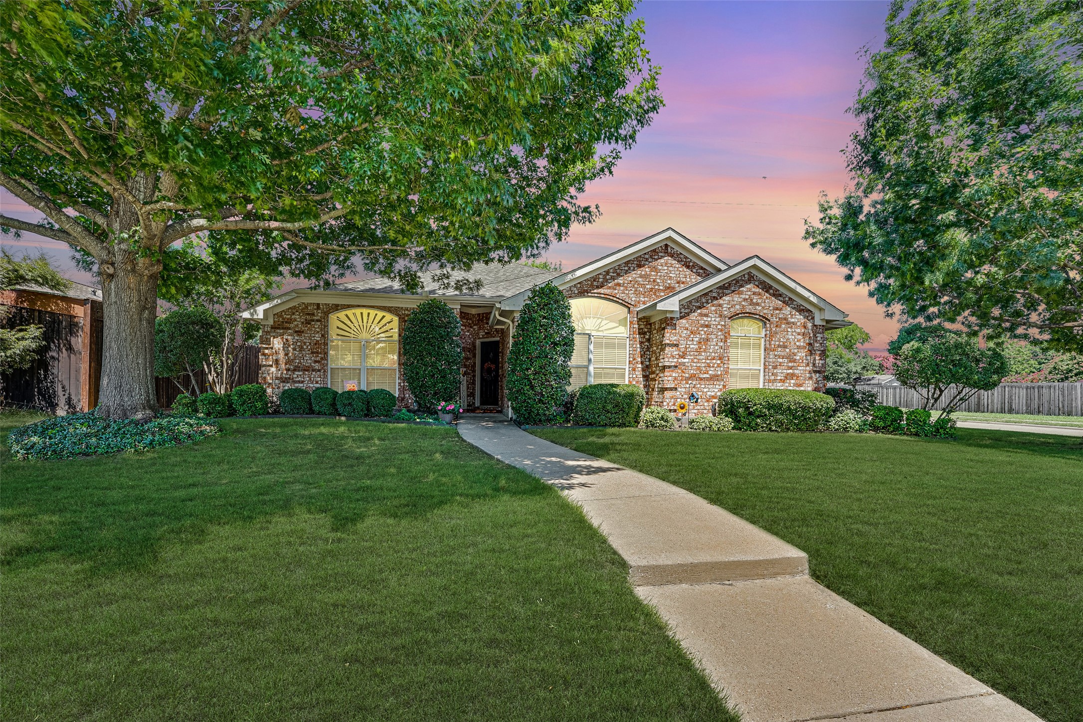 401 Choctaw Lane Waxahachie TX 75165