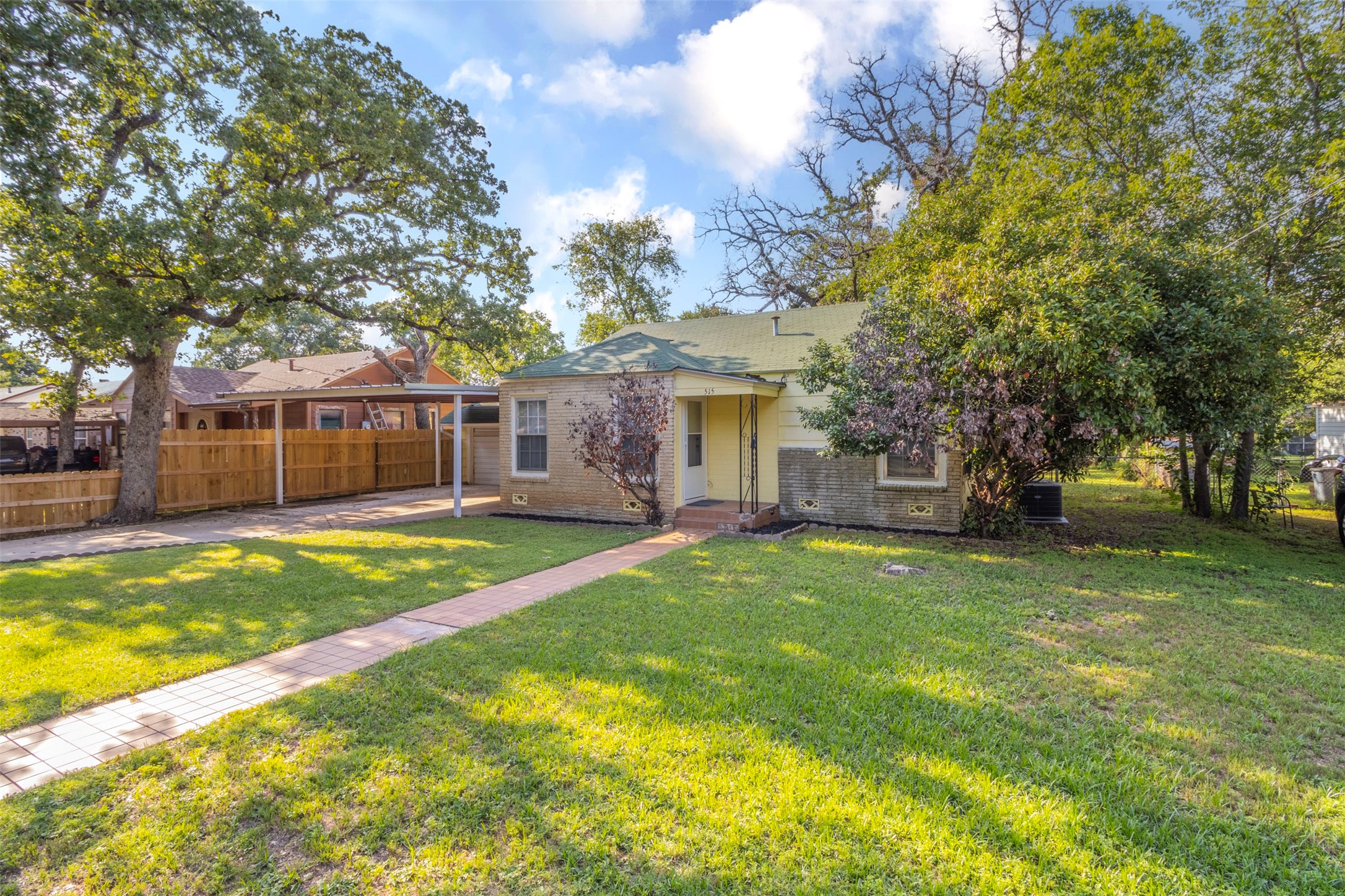 515 SE 21st Street Mineral Wells TX 76067